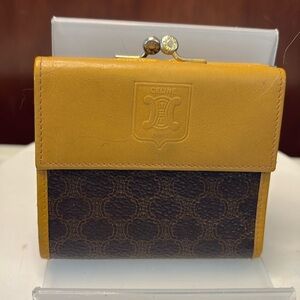 Celine  wallet  compact  Kisslock Macadam coated canvas/leather  brown & tan